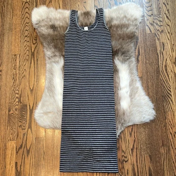 Tees by Tina like new dress - Picture 1 of 4